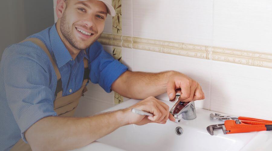 Local expert plumbing services in Combined Locks, WI